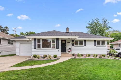 8921 Parrish Ave, Highland, IN, 46322-2148 | Card Image