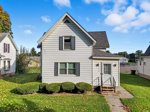 420 W Maple St, Waterloo, IN, 46793-9560 | Card Image