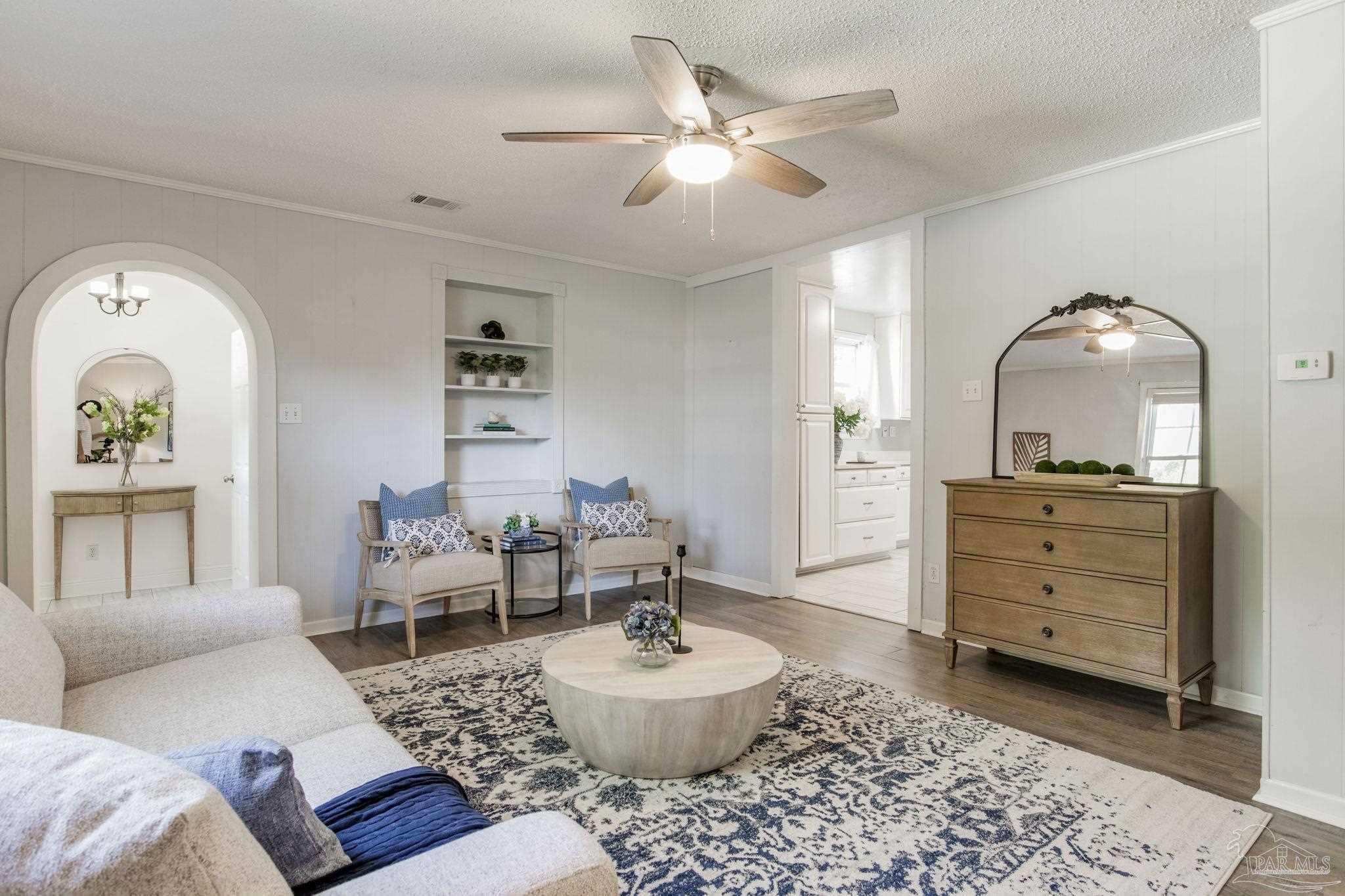 17th Ave, Pensacola, FL 32503