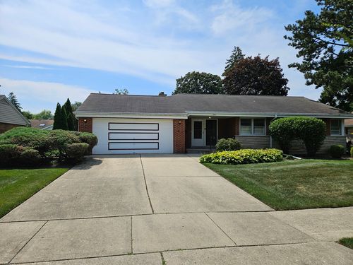 389 Austin Ave, Park Ridge, IL, 60068-2605 | Card Image