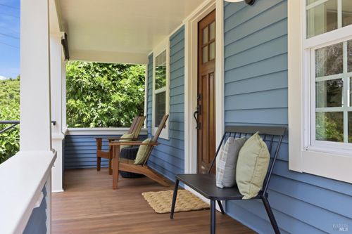 417 F St, Petaluma, CA, 94952-4215 | Card Image