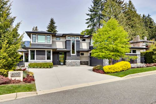 4090 Sunnycrest Dr, North Vancouver, BC, V7R3E5 | Card Image