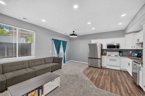 6714 S Pine Cir, West Jordan, UT, 84088 | Card Image
