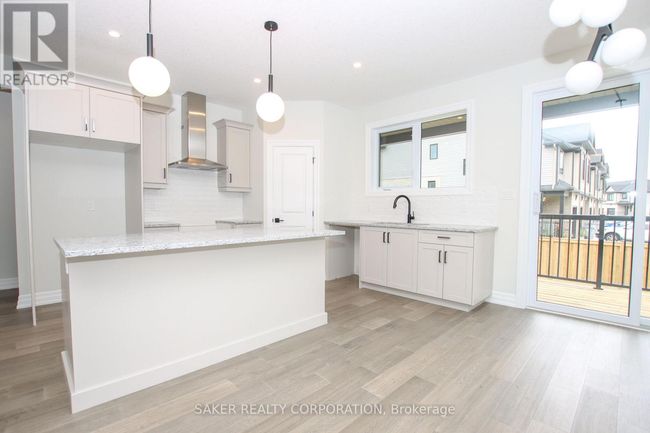 532 Regent St, House other with 4 bedrooms, 2 bathrooms and 4 parking in Mount Brydges ON | Image 6
