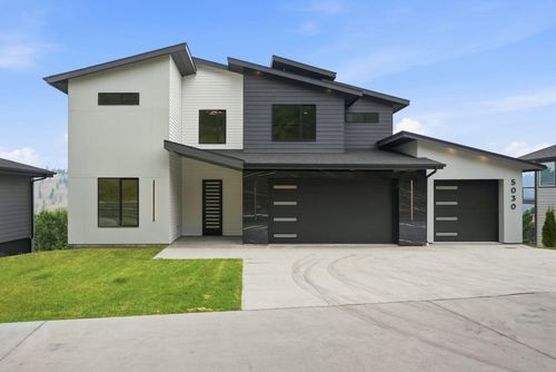 5030 S Lincoln Way, Spokane, WA, 99224-8306 | Card Image
