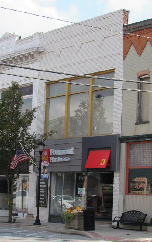 102 E Toledo St, Fremont, IN, 46737-2066 | Card Image