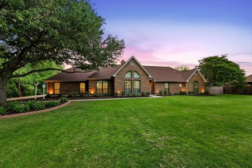 2400 Emerald Cir, Southlake, TX, 76092-3302 | Card Image