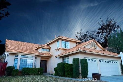 3030 Wellington Dr, Palmdale, CA, 93551-1530 | Card Image