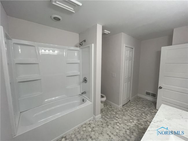 4032 Burnham Ave, House other with 3 bedrooms, 2 bathrooms and null parking in Toledo OH | Image 15