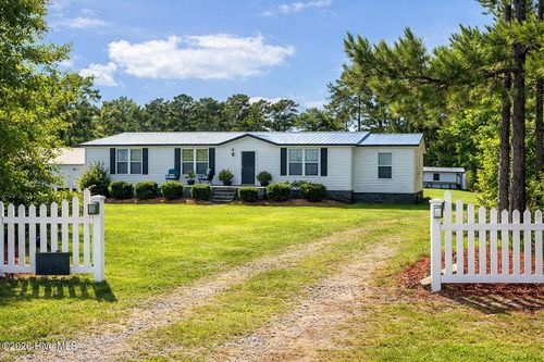 108 Lee Ct, Peletier, NC, 28584-7428 | Card Image