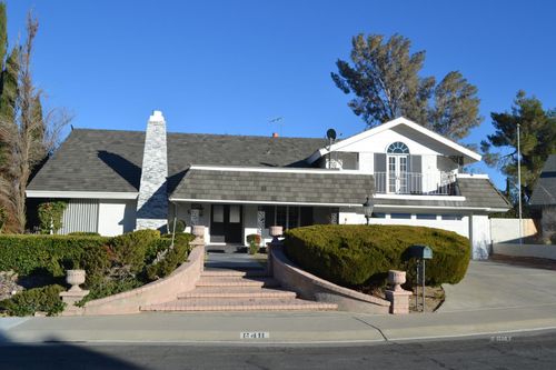 648 Sherri St, Ridgecrest, CA, 93555-3433 | Card Image