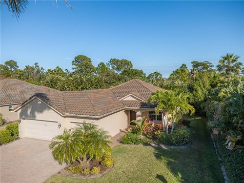 7685 Fieldstone Ranch Sq, Vero Beach, FL, 32967-2947 | Card Image