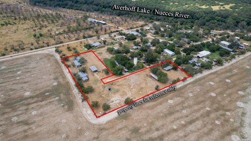 39 Jitterbug Rd, Crystal City, TX, 78839-2296 | Card Image