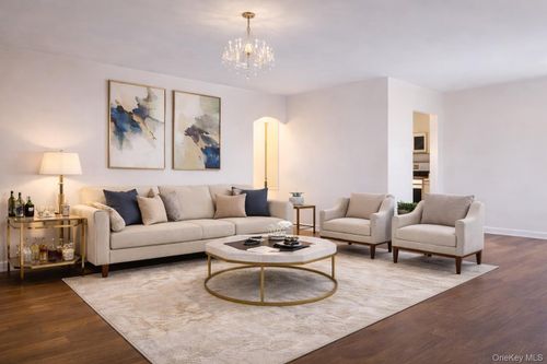 apt-30-36 171st St, Flushing, NY, 11358-2226 | Card Image