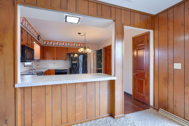 416 Crestview Dr Ne, House other with 4 bedrooms, 3 bathrooms and null parking in Lancaster OH | Image 28