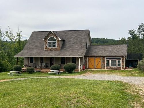 435 Suffolk Ln, Callaway, VA, 24067-4830 | Card Image