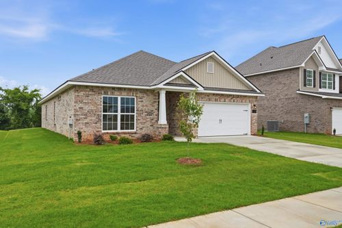 122 Cotita Dr, Toney, AL, 35773-5735 | Card Image
