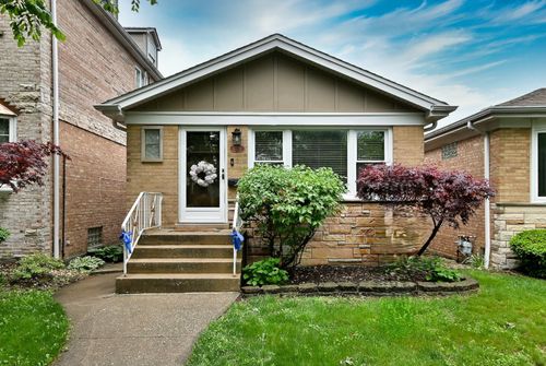 6524 N Oshkosh Ave, Chicago, IL, 60631-1523 | Card Image