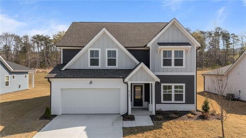9151 Stoney River Ln, Kernersville, NC, 27284-6741 | Card Image