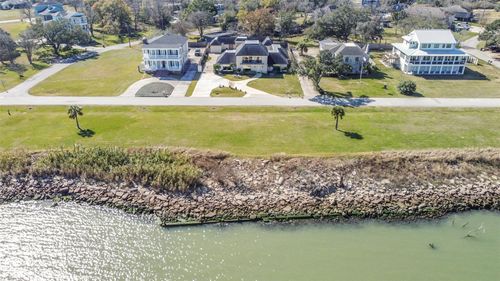 3540 Miramar Dr, Shoreacres, TX, 77571-2111 | Card Image