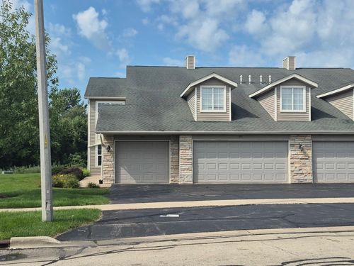 901-901 Penny Ln, Sycamore, IL, 60178-1250 | Card Image
