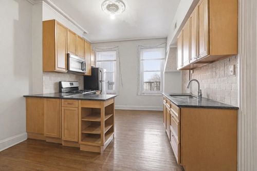 2-233 Summit Ave, Jersey City, NJ, 07304-3118 | Card Image