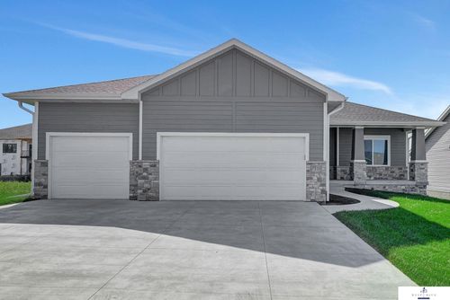 7531 Aero Dr, Lincoln, NE, 68516-2169 | Card Image