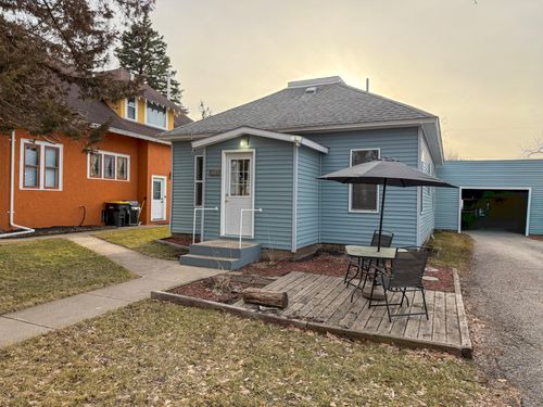 403 4th St, Danube, MN, 56230-7507 | Card Image