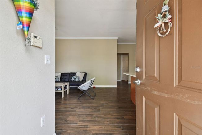 9740 - 9740 Lake Chase Island Way, Condo with 2 bedrooms, 2 bathrooms and null parking in TAMPA FL | Image 5