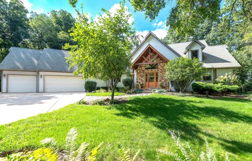 N6433 Horse Hollow Ln, Burlington, WI, 53105-2606 | Card Image