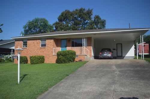 4727 N Cypress St, North Little Rock, AR, 72116-7255 | Card Image