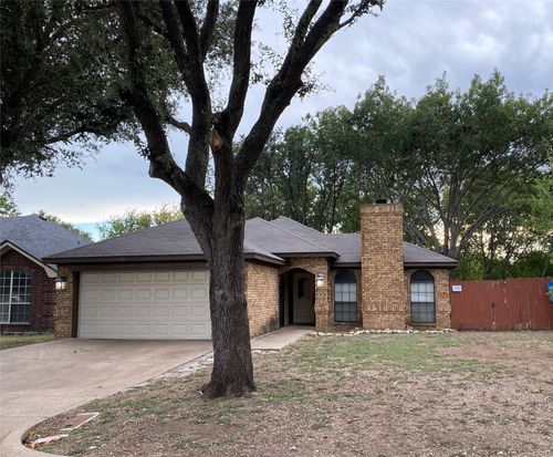 10828 Tall Oak Dr, Fort Worth, TX, 76108-4504 | Card Image