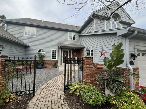 7418 W Morningside Ct, Franklin, WI, 53132-2708 | Card Image