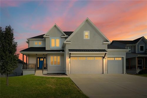 1805 Nw Taylor Ct, Grain Valley, MO, 64029-7723 | Card Image