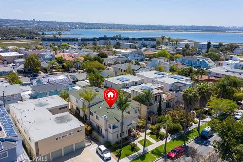 unit-1-4069 Lamont St, San Diego, CA, 92109-6277 | Card Image