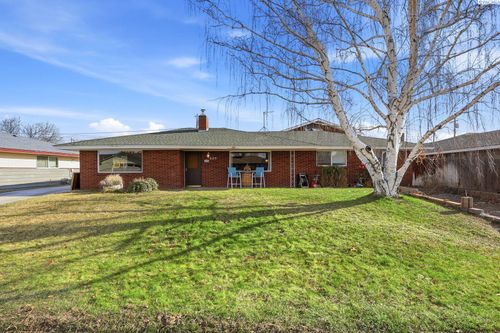 609 N 38th St, Yakima, WA, 98901-1216 | Card Image