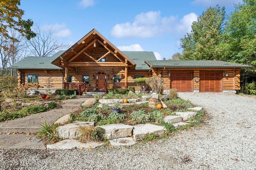 2317 Paulson Rd, HARVARD, IL, 60033-8105 | Card Image