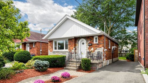 6 Athlone Rd, East York, ON, M4J4H2 | Card Image