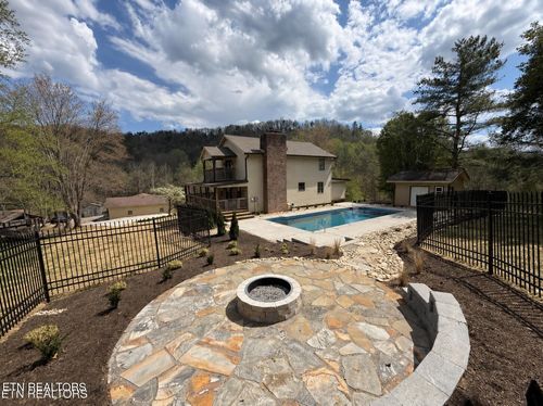 5506 Old Walland Hwy, Walland, TN, 37886-2500 | Card Image