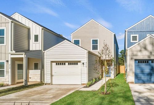 710 W Dallas St, Conroe, TX, 77301 | Card Image
