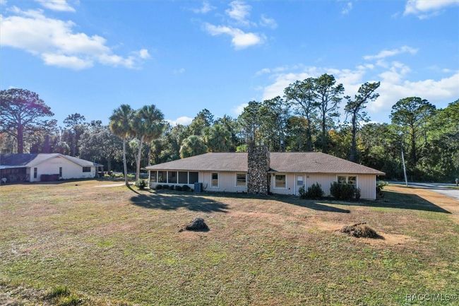 809 N Golf Course Dr, House other with 3 bedrooms, 2 bathrooms and 3 parking in Crystal River FL | Image 32