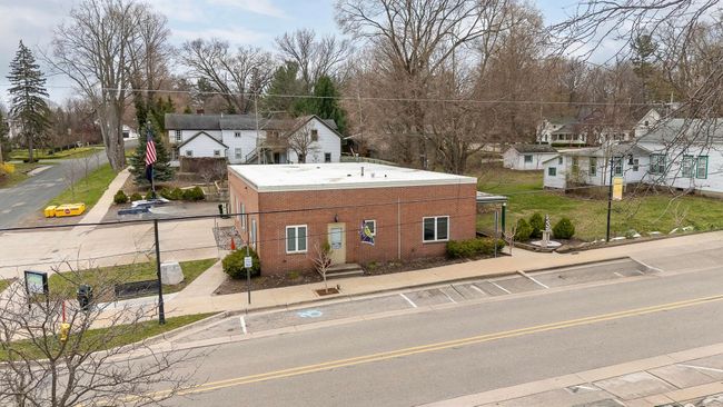 47 W Center St, Home with 0 bedrooms, 2 bathrooms and 4 parking in Douglas MI | Image 6