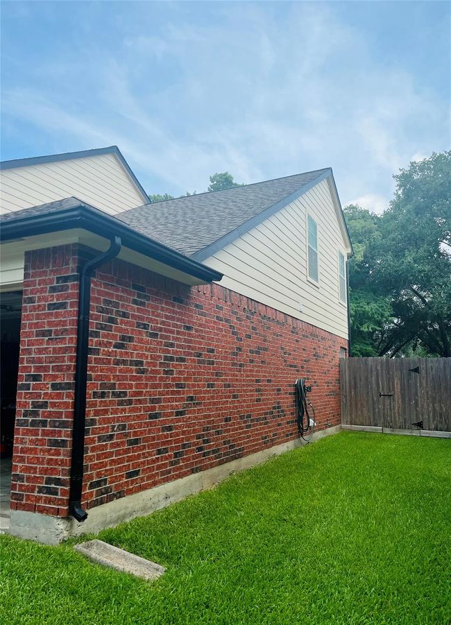 RIGH SIDE VIEW | Image 8