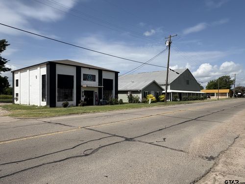 923 W Dallas Ave, Cooper, TX, 75432-1425 | Card Image
