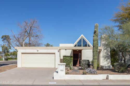 1302 E Nicolet Ave, Phoenix, AZ, 85020-5121 | Card Image