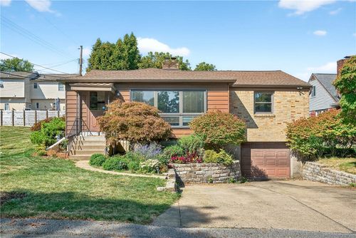 1030 Francis Rd, Castle Shannon, PA, 15234-1108 | Card Image