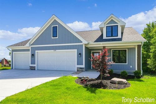 47-5184 Blendon Meadow Circle, Blendon Twp, MI, 49426 | Card Image