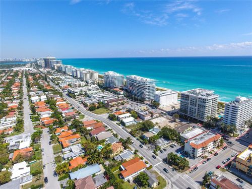 8918 Collins Ave, Surfside, FL, 33154-3505 | Card Image