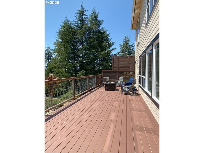 97661 Marina Heights Loop, House other with 3 bedrooms, 3 bathrooms and 2 parking in Brookings OR | Image 16