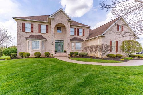 5622 Victoria Bluffs Dr, Newburgh, IN, 47630-8542 | Card Image